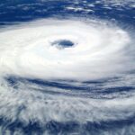 外壁工事のタイミングは台風の時期を避けてスケジューリングを